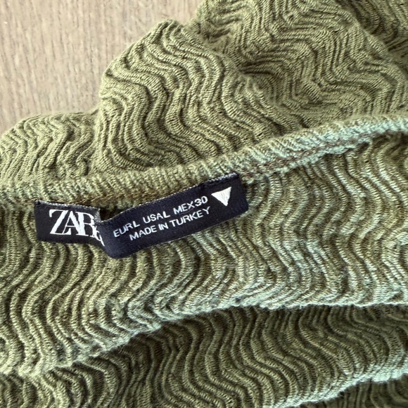 ZARA GREEN HALTER TOP‎ | SZ L - Picture 3 of 3